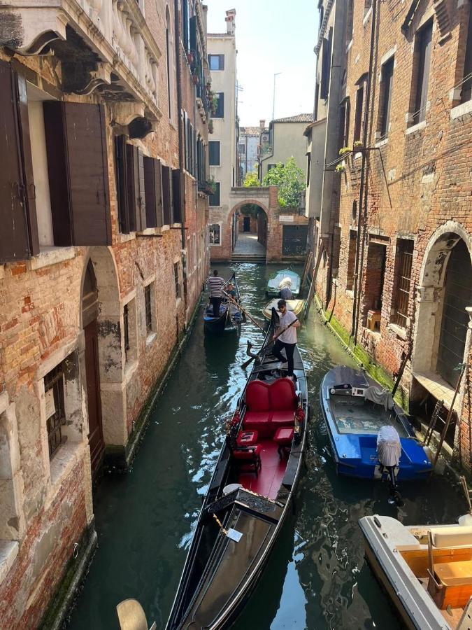 Immobiliare Nk Palazzo Bonvicini Apartamento Veneza Exterior foto