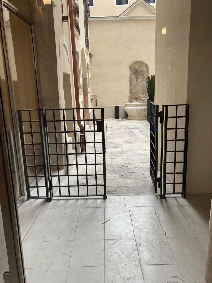 Immobiliare Nk Palazzo Bonvicini Apartamento Veneza Exterior foto